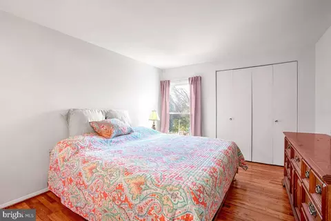Bedroom - 14004 Pond View Rd, Silver Spring, MD 20905 photo 4 of 6