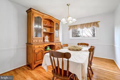 Dining - 14004 Pond View Rd, Silver Spring, MD 20905 photo 2 of 2