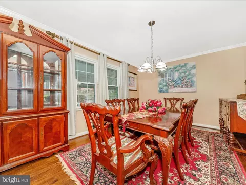14901 Cobblestone Dr, Silver Spring, MD 20905 photo 6