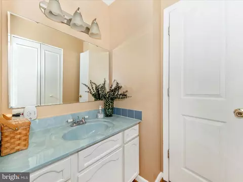 14901 Cobblestone Dr, Silver Spring, MD 20905 photo 32