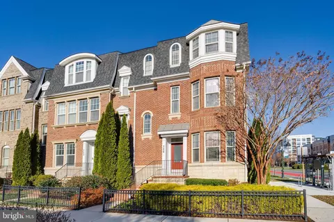 726 Crown Park Ave, Gaithersburg, MD 20878
