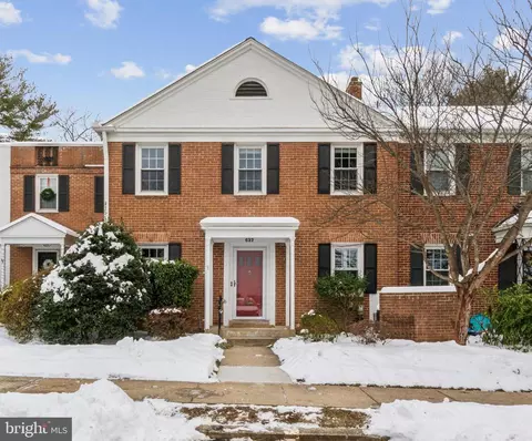 637 Azalea Dr, Rockville, MD 20850