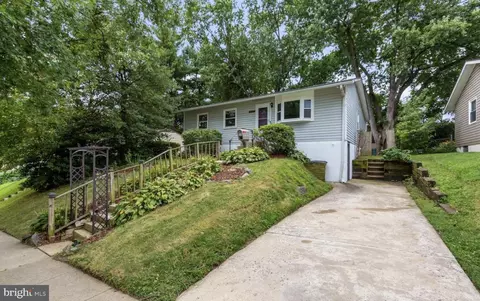 1637 Lewis Ave, Rockville, MD 20851