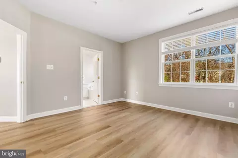 3320 Castle Ridge Cir #14, Silver Spring, MD 20904 photo 27
