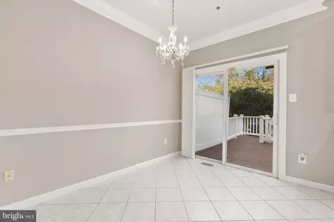 3320 Castle Ridge Cir #14, Silver Spring, MD 20904 photo 11