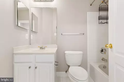 3320 Castle Ridge Cir #14, Silver Spring, MD 20904 photo 36
