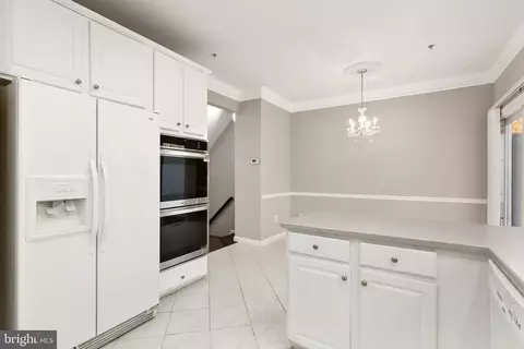 3320 Castle Ridge Cir #14, Silver Spring, MD 20904 photo 15