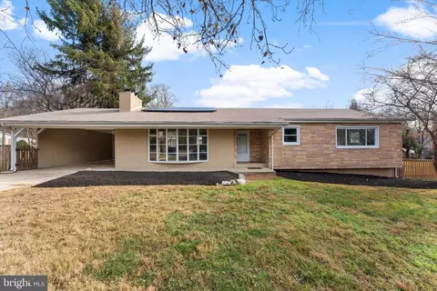 Exterior - 10713 Woodsdale Dr, Silver Spring, MD 20901 photo 2 of 10