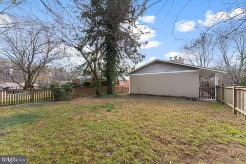 Exterior - 10713 Woodsdale Dr, Silver Spring, MD 20901 photo 9 of 10