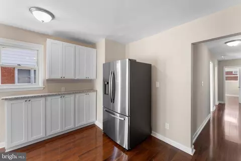 Entry Way - 10713 Woodsdale Dr, Silver Spring, MD 20901 photo 2 of 5