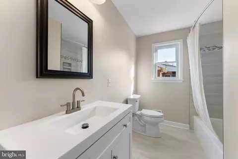 Bath - 10713 Woodsdale Dr, Silver Spring, MD 20901 photo 4 of 5