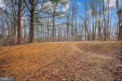13601 Cedar Creek Ln, Silver Spring, MD 20904 photo 4