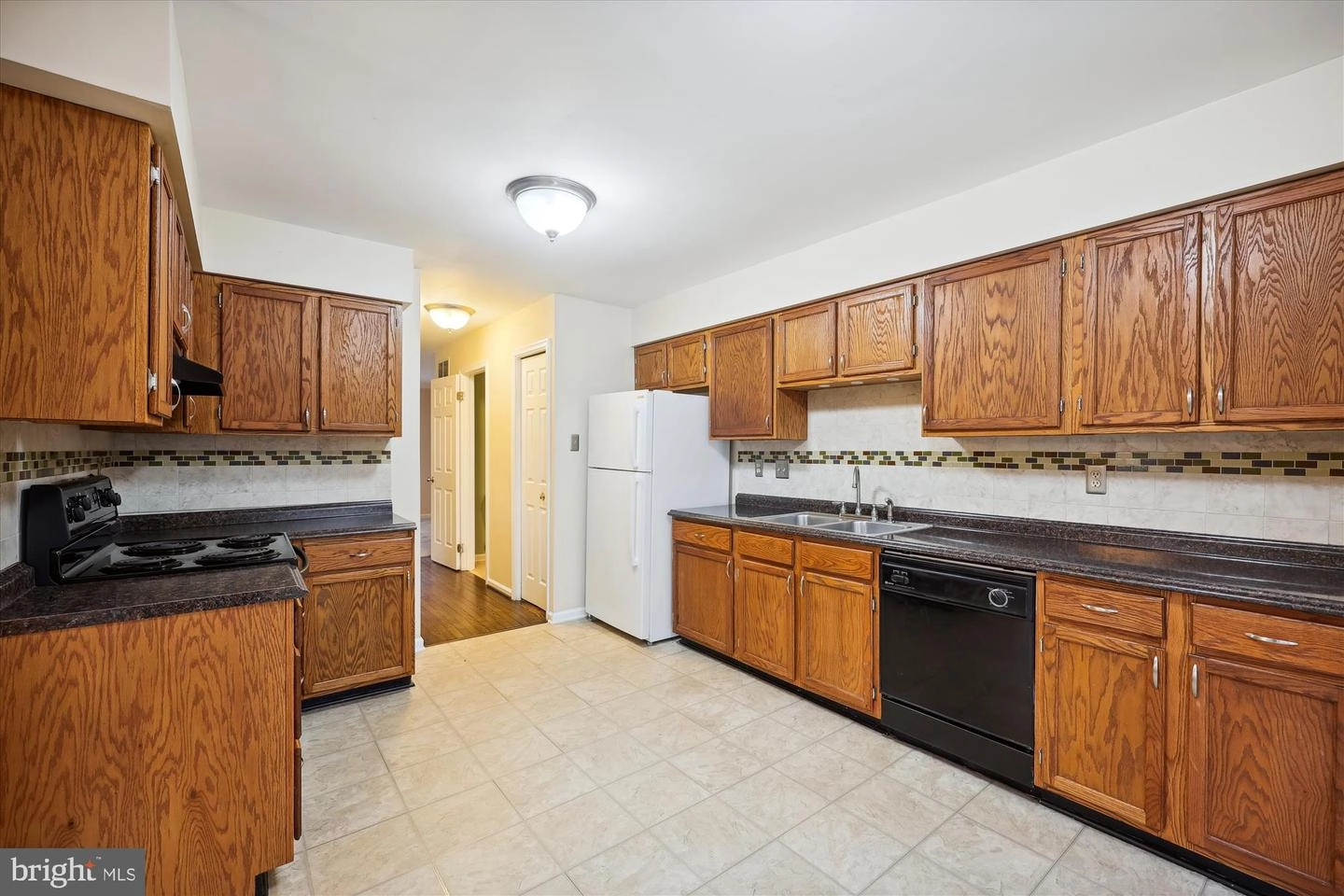 13601 Cedar Creek Ln, Silver Spring, MD 20904 photo 11