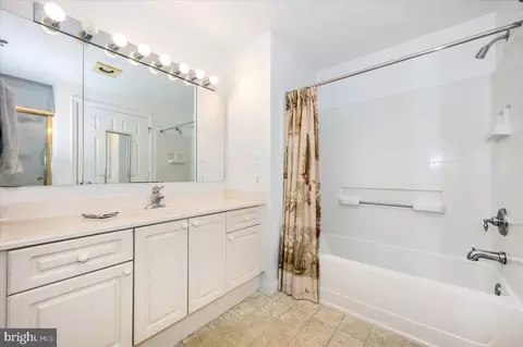 Bath - 3100 N Leisure World Blvd #220, Silver Spring, MD 20906 photo 1 of 5
