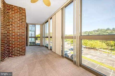Exterior - 3100 N Leisure World Blvd #220, Silver Spring, MD 20906 photo 4 of 9