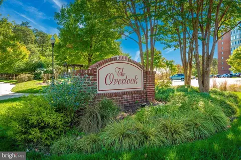 3100 N Leisure World Blvd #220, Silver Spring, MD 20906