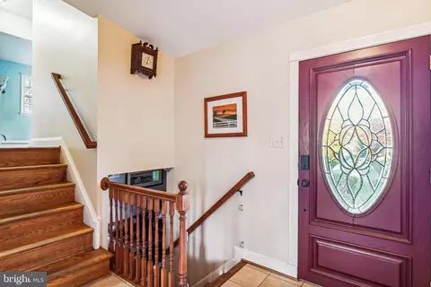 5 Foxhall Ct, Silver Spring, MD 20906 photo 3