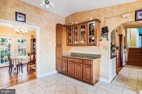 5 Foxhall Ct, Silver Spring, MD 20906 photo 8