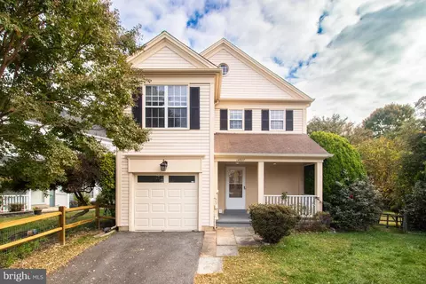 Exterior - 14807 Hazelmoor Ct, Silver Spring, MD 20906 photo 3 of 11