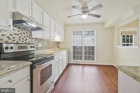 Kitchen - 14807 Hazelmoor Ct, Silver Spring, MD 20906 photo 3 of 3
