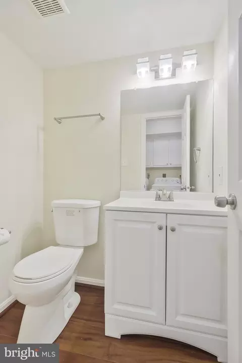 Bath - 14807 Hazelmoor Ct, Silver Spring, MD 20906 photo 1 of 12