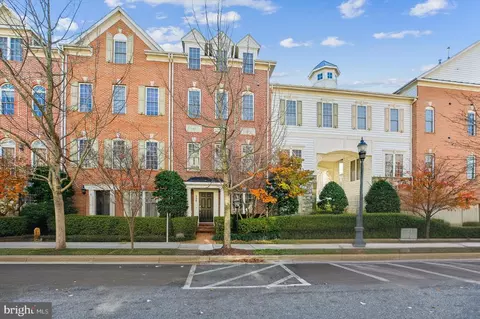 624 Whetstone Glen St, Gaithersburg, MD 20877