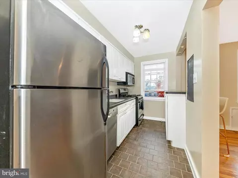 Kitchen - 8331 Grubb Rd #G-301, Silver Spring, MD 20910 photo 4 of 5