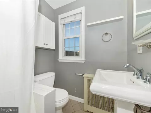 Bath - 8331 Grubb Rd #G-301, Silver Spring, MD 20910 photo 3 of 3