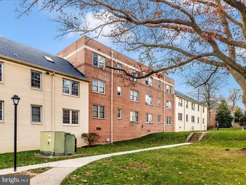 Exterior - 8331 Grubb Rd #G-301, Silver Spring, MD 20910 photo 3 of 5