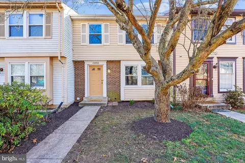 12358 Quail Woods Dr, Germantown, MD 20874
