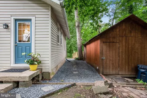 9715 Capitol View Ave, Silver Spring, MD 20910 photo 12