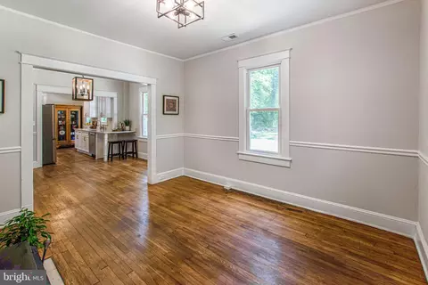 9715 Capitol View Ave, Silver Spring, MD 20910 photo 17