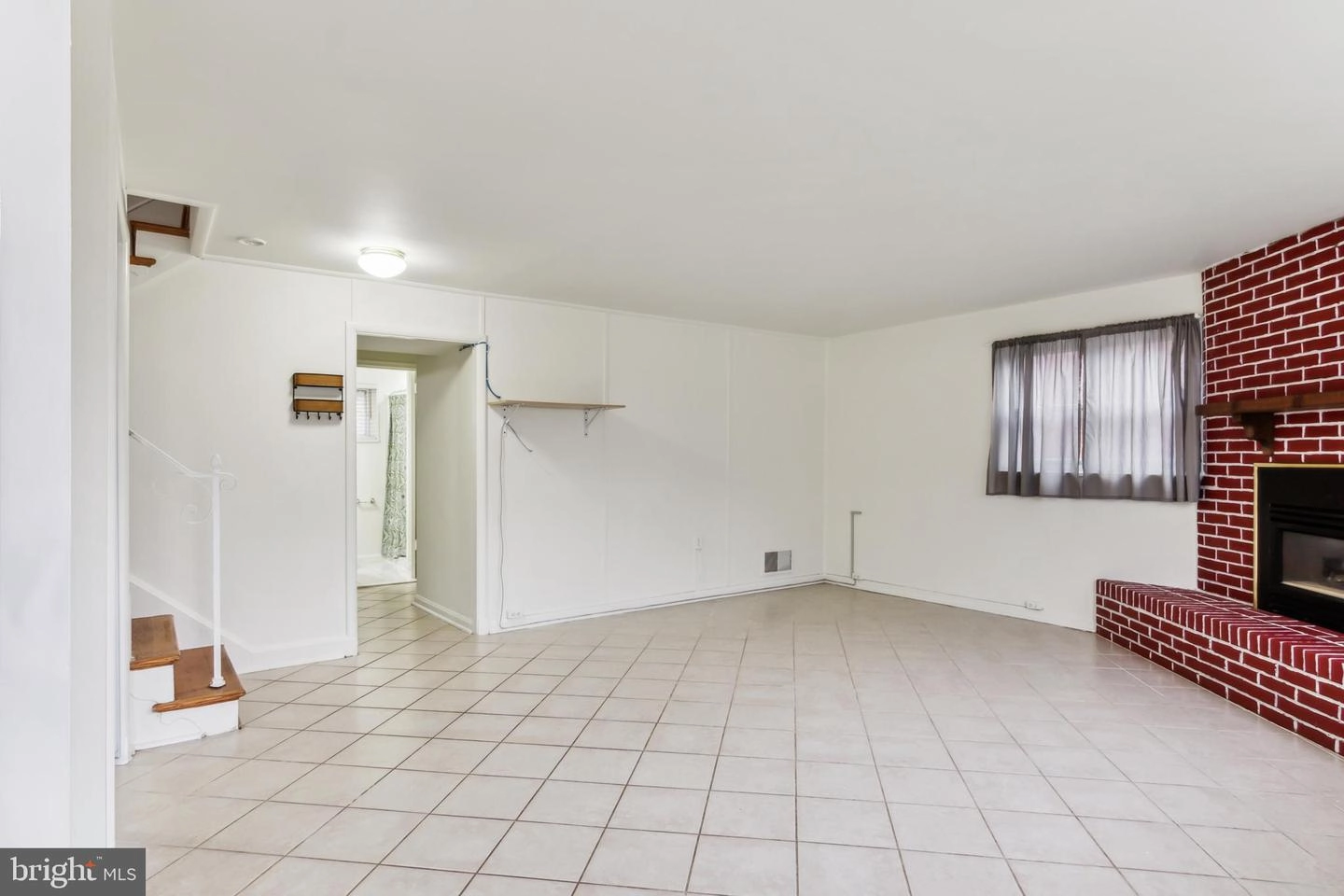 Living - 13118 Holdridge Rd, Silver Spring, MD 20906 photo 1 of 8