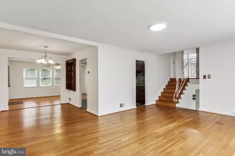 Living - 13118 Holdridge Rd, Silver Spring, MD 20906 photo 6 of 8
