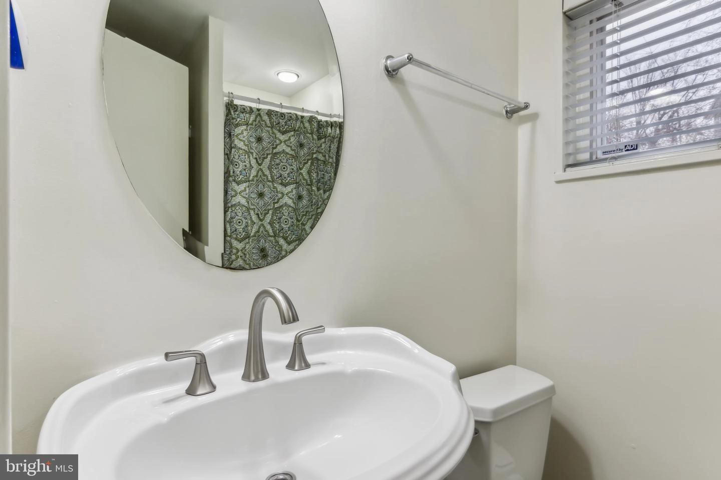 Bath - 13118 Holdridge Rd, Silver Spring, MD 20906 photo 1 of 1