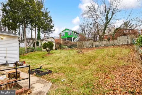 Exterior - 13118 Holdridge Rd, Silver Spring, MD 20906 photo 2 of 3