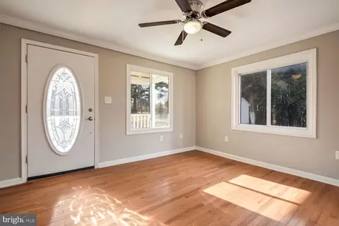 Living - 103 Old Bonifant Rd, Silver Spring, MD 20905 photo 2 of 5