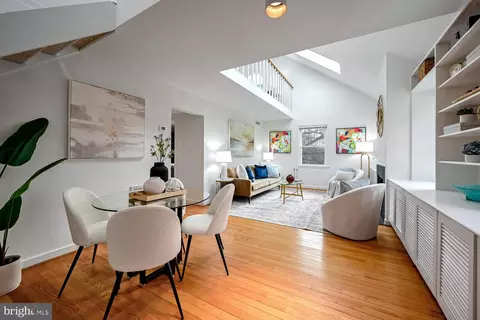 2226 Washington Ave #202, Silver Spring, MD 20910 photo 6