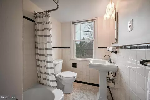 2226 Washington Ave #202, Silver Spring, MD 20910 photo 20