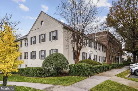 2226 Washington Ave #202, Silver Spring, MD 20910 photo 2