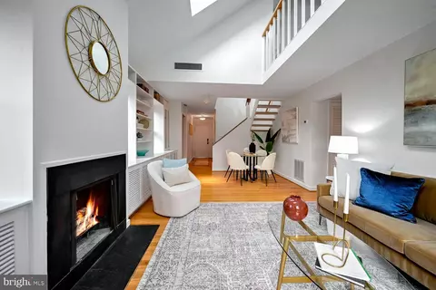 2226 Washington Ave #202, Silver Spring, MD 20910 photo 10