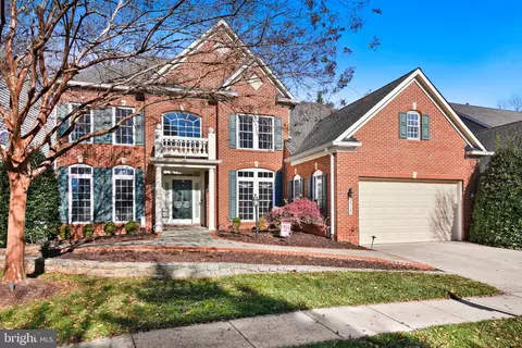 Exterior - 3725 Glen Eagles Dr, Silver Spring, MD 20906 photo 7 of 10