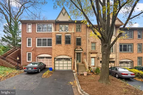 8820 Woodland Dr, Silver Spring, MD 20910