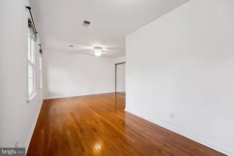 22 E Darby Ct, Gaithersburg, MD 20878 photo 24