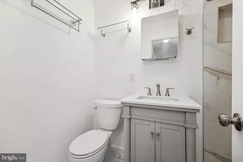 22 E Darby Ct, Gaithersburg, MD 20878 photo 27