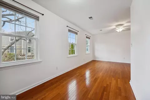 22 E Darby Ct, Gaithersburg, MD 20878 photo 25