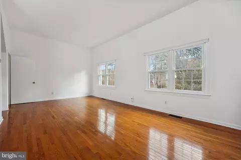 22 E Darby Ct, Gaithersburg, MD 20878 photo 21