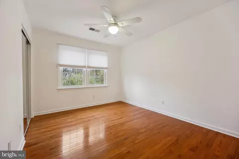 22 E Darby Ct, Gaithersburg, MD 20878 photo 35