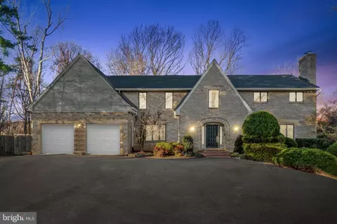 11429 Twining Ln, Potomac, MD 20854
