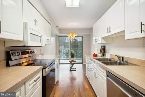 Kitchen - 14809 Pennfield Cir #303, Silver Spring, MD 20906 photo 1 of 2